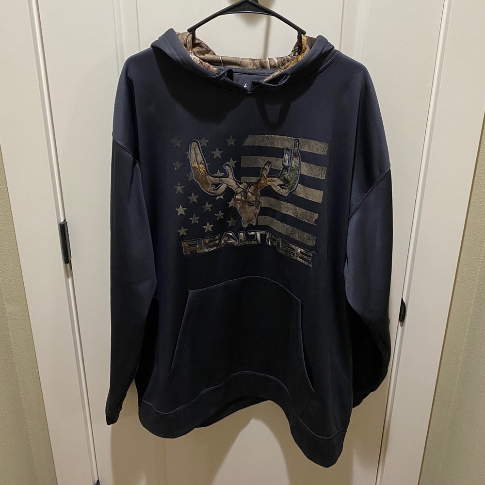 2XL RealTree US Flag/Deer Sweatshirt